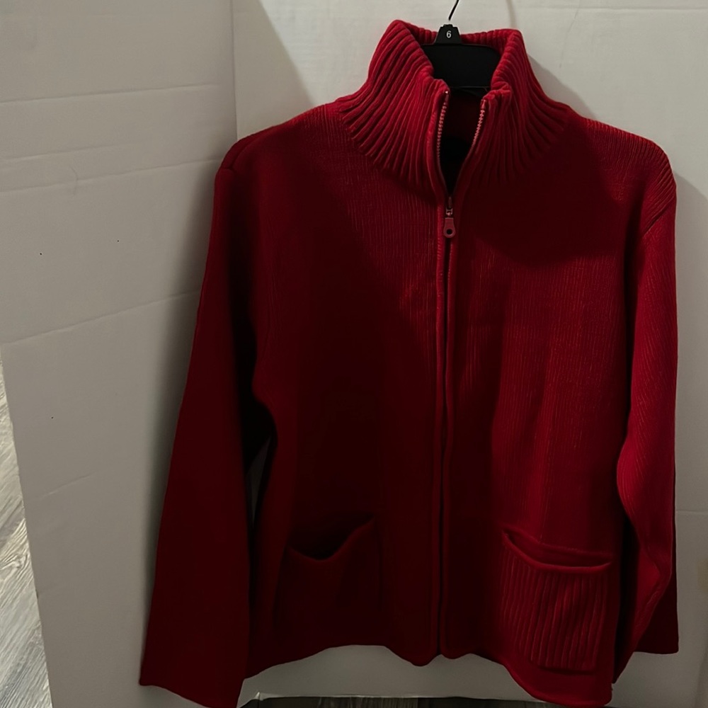 Women’s Medium Tally Ho Sweater New With Tags Great For Valentines Day